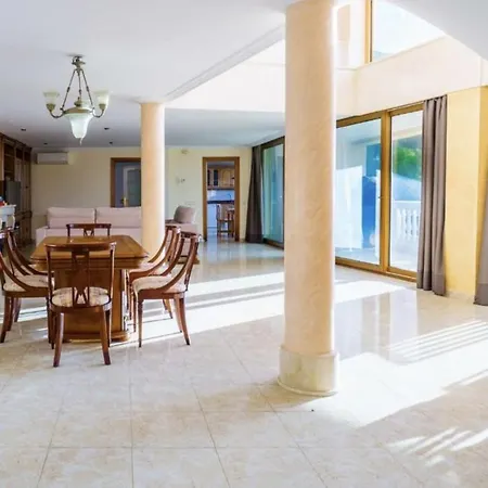 Villa Camp De Mar, Sea View